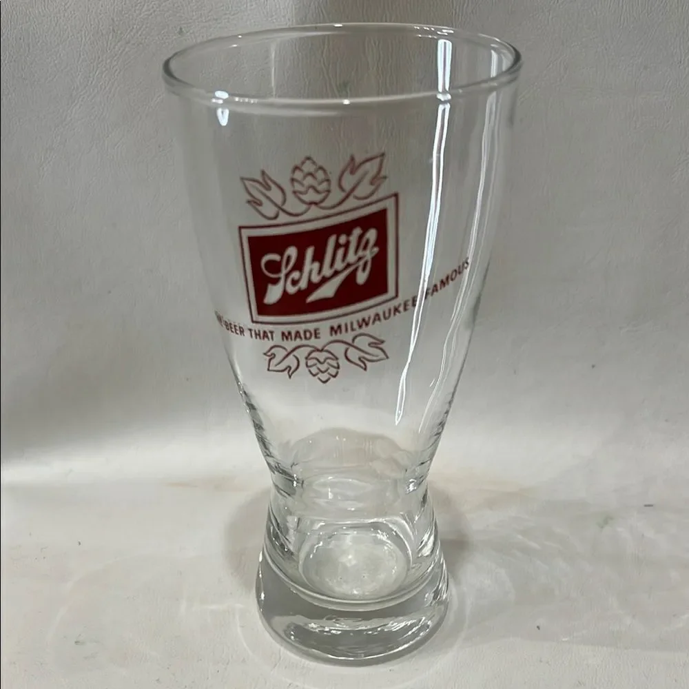 Schlitz Beer Glass with Red Logo 12 Oz 6 1/2 In Tall 3 In Round Milwaukee Famous